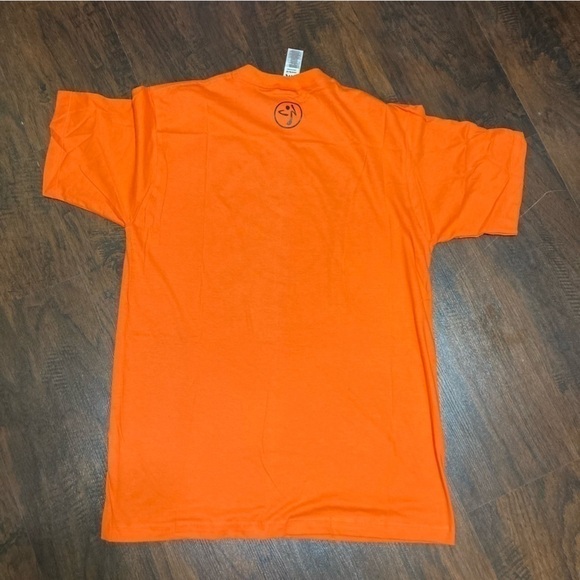 ZUMBA T-Shirt “ZUMBA ORIGINAL” customazible 100% cotton Large NWOT - Picture 4 of 6